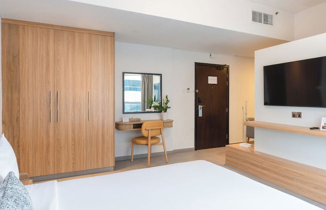 Citadines Metro Central Dubai - Photo 20