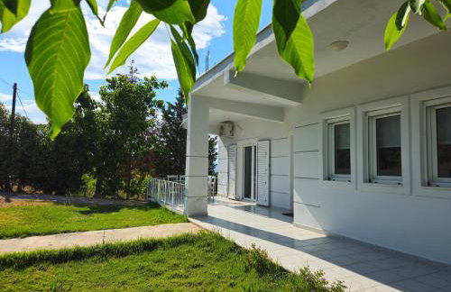 Grace and Harmony of Ancient Corinth - Foto 39