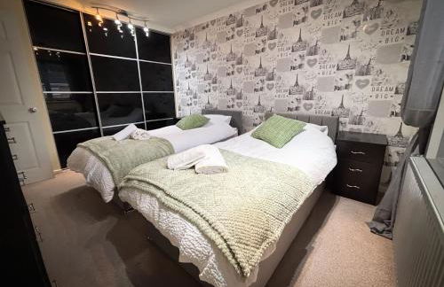 3 Bed property Marston Green - Foto 1