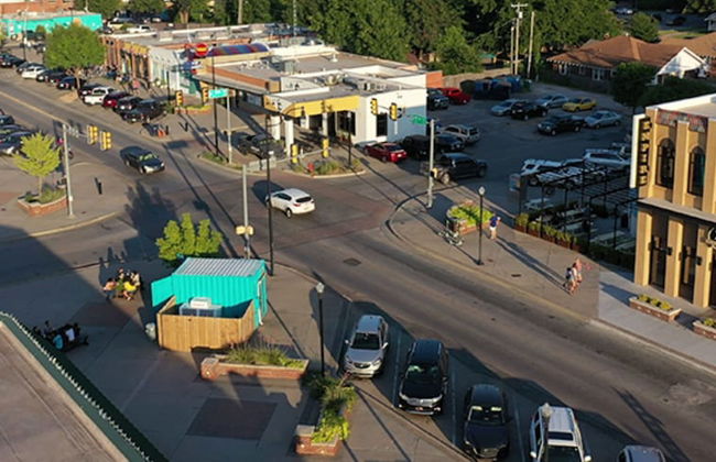 Stunning House In Convenient Location N Downtown - Photo 9