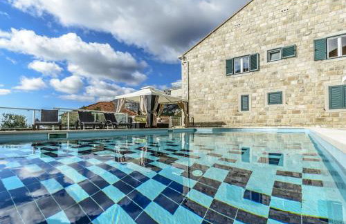 Villa Pave - Six-Bedroom Villa with Terrace and Swimming Pool - Foto 32