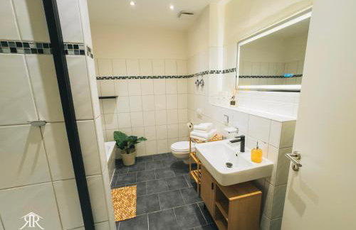 RR - Modern Living Apartments - 84 qm - Kitchen - Parking - Foto 16