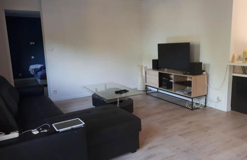 Maison au calme sur grand terrain avec piscine - Foto 3