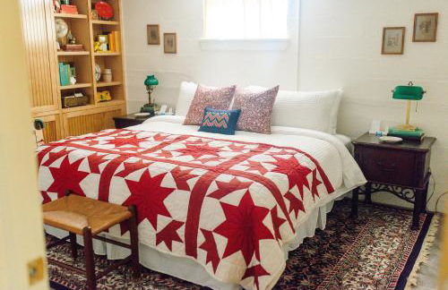 Hot Tub, 5BR2BTH in Guthrie, OK- Near EdmondOKC - Photo 5