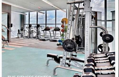 Sleek 2BD 2BA Condo In Miami Design District - Photo 35