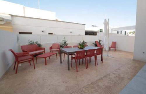 VILLA PONENTE - Beach & Jacuzzi - Foto 10