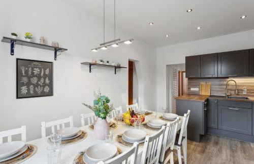 Stylish & Relaxing Penthouse ~ Workspace ~ Parking - Foto 29