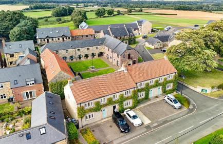 Plawsworth Hall Serviced Cottages and Apartments - Foto 64