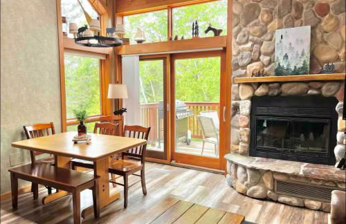 Charming Lutsen Mountain Townhome with Pool Access - Foto 1