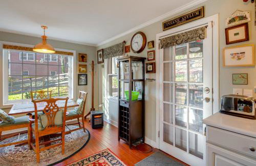 Hike, Sip and Explore! Blue Ridge Mtn Cabin with Porch - Foto 13