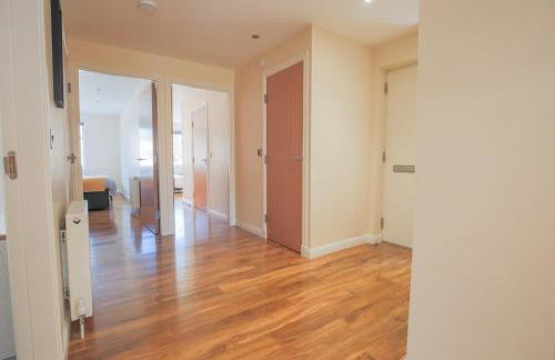 Stylish Modern Newly Built Apartment 15 min From City Centre - Foto 21
