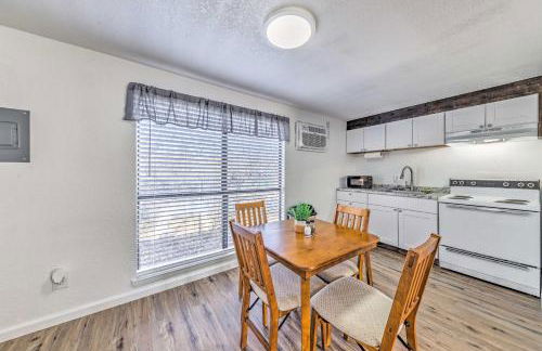 Chisums Cabin Unit, 6 Mi to River Park! - Foto 10