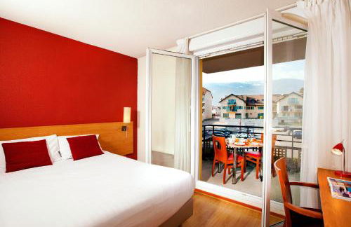 Séjours & Affaires Genève Saint Genis - Foto 9