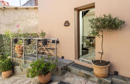 Klodian Suites - Photo 9