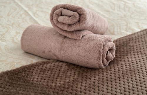 Spanish City View 2, Luxury Sea Front Apartment Free Onsite Parking - Foto 6