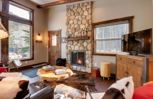 Hike, Fish and Bike Mc Leod Home with Fire Pit - Foto 7