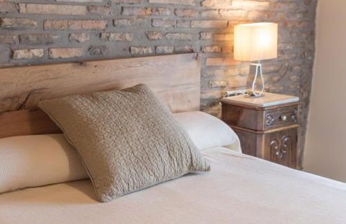 Plaza Apartamentos - Photo 12