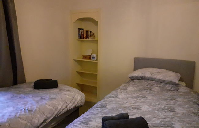 2 Bed Apartment 2 Mins Walk Away From the Beach! - Foto 4