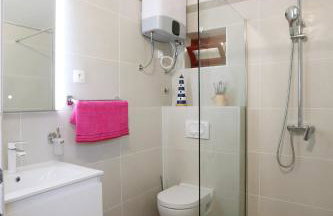 Guest House Roses - Photo 13