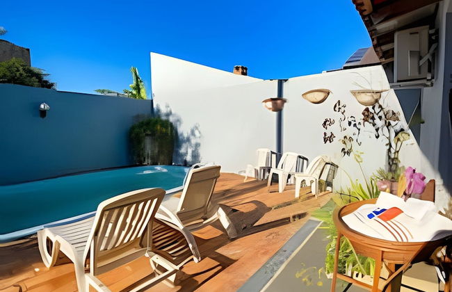 Casa 3 suites 1 quarto piscina AC 10 Hos - Foto 32