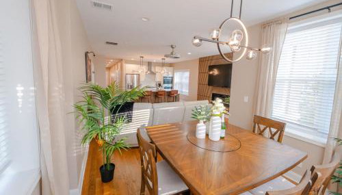 Luxury Stylish 3BR Home Minutes from Downtown - Foto 5