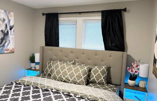 Your Cozy Home Away From Home king bed, parking - Foto 13