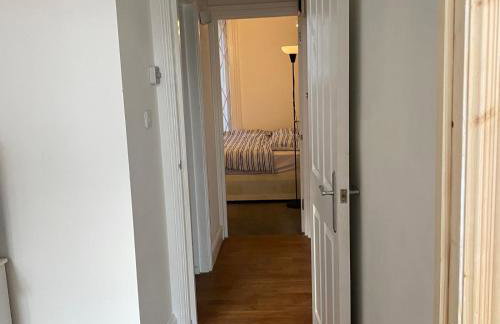 Kensington Corner Apartment - Foto 6