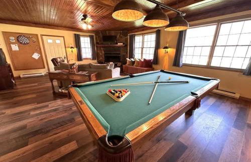 The Game Cabin at Rustic River - Foto 6