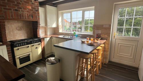 Cherry Garth - Photo 4