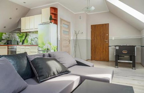 2 Bedroom Amazing Home In Ploskinia - Foto 4