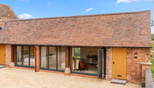 Swifts Retreat - Photo 2