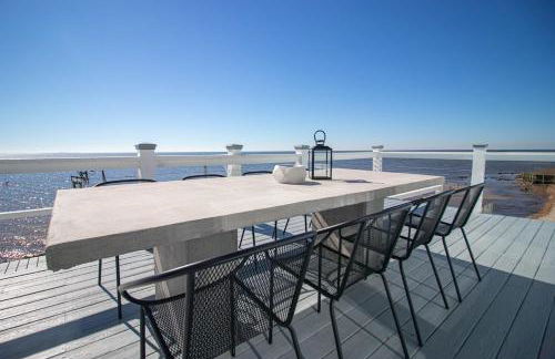 Private Waterfront Beach House with Fire-pit - Foto 6