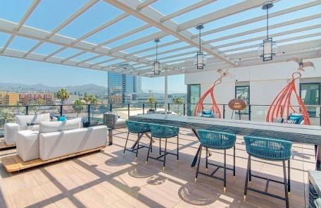 Modern 1BR Apartment with Pool, Hot Tub and Gym Access 10mins to Universal Studios - Foto 48