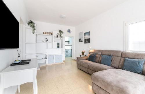 Home2Book Stunning Sea Front Apartment La Garita - Foto 8