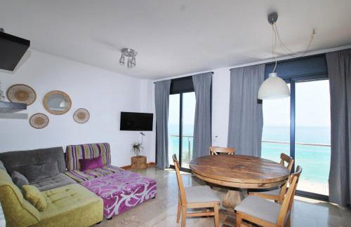 Waves and sky - Foto 1