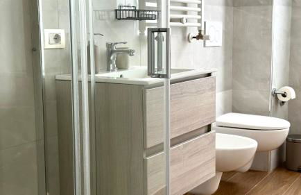 A39 - Ancona, comodo trilocale in centro storico - Foto 9