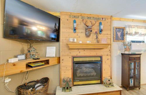 Waterfront Bull Shoals Lake Cabin with Deck and Views! - Foto 7