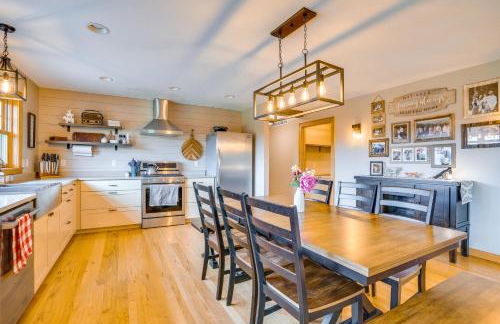 Hot Tub and Trail Access Spacious Stockholm Retreat - Photo 8