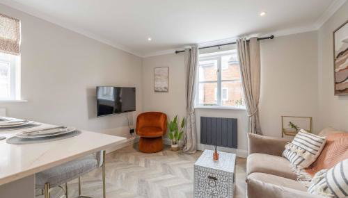 Stylish 2 Bed with Parking, 5 Min Walk to Windsor - Foto 4