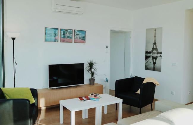 White Cloud Apartments - Photo 18