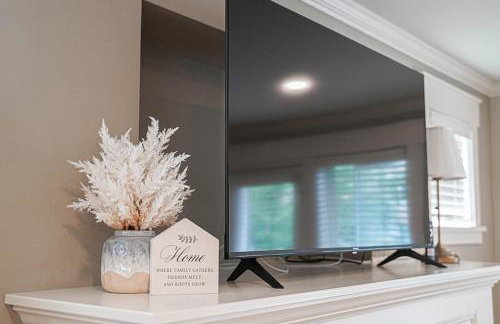 Exquisite Central Townhome with Spacious Loft and Gourmet Kitchen - Foto 13