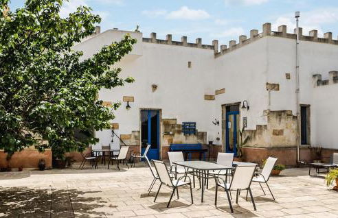 Pet Friendly Home In San Pancrazio Salentin With Private Swimming Pool, Can Be Inside Or Outside - Foto 4