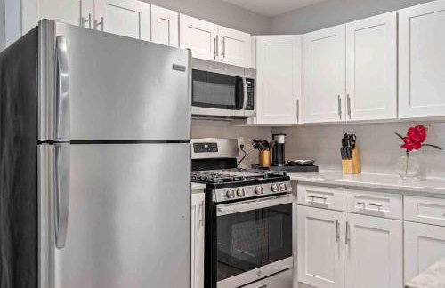 Quiet neighborhood steps away from Downtown stores - Foto 5