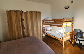 Appartement F2 Orléans 42m2, parking, 4 couchages et lit bébé - Foto 9