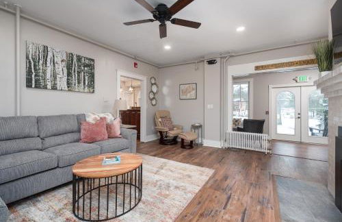 TuckAway Suites at East Branch - Photo 22