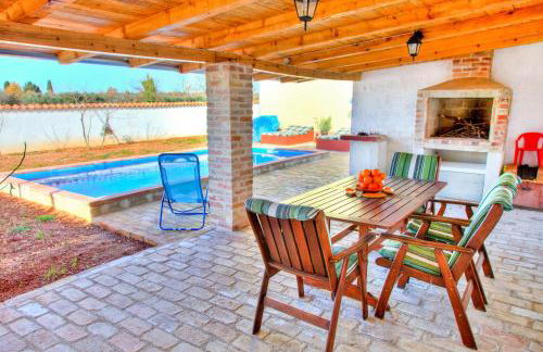 Ema Holiday Home - Foto 28