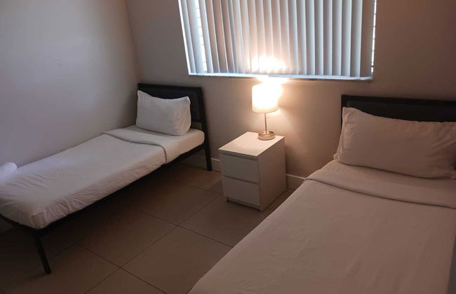 Artrageous on the river By RocketStay - Photo 18