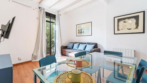 Bright 2BR in Clot Desk Fiber Wi-Fi - Foto 3