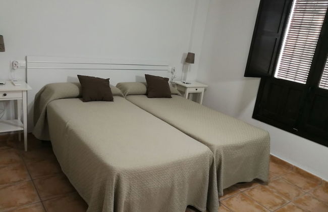 Velez Nazari - Photo 16