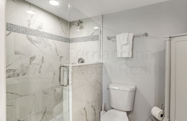 Fully Remodeled Condo with Atlantic Ocean View and Access to Private Fishing Pier by RedAwning - Foto 23